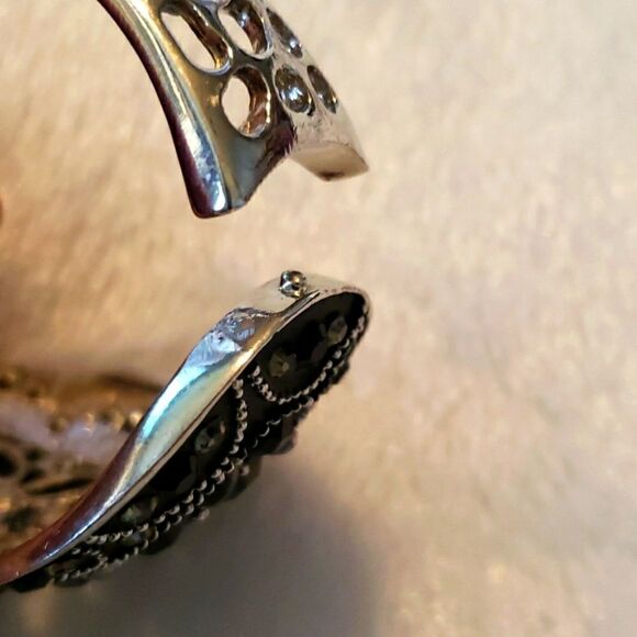 Womens Rhinestone bangle bracelet - Picture 5 of 8